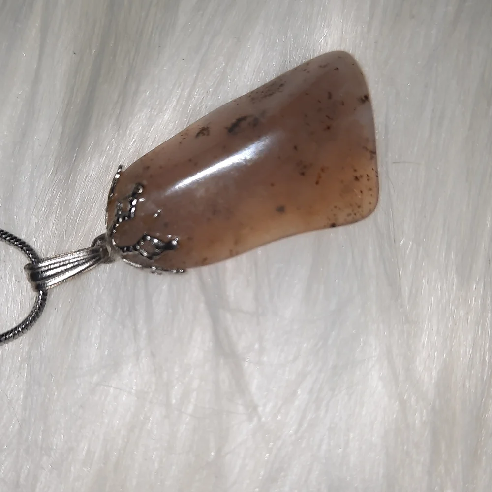 Agate pendant on silvertone choker snake chain 14in - Picture 3 of 9